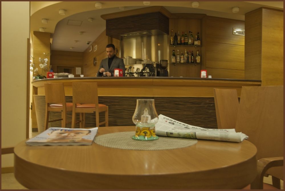 City Hotel 카소리아 외부 사진